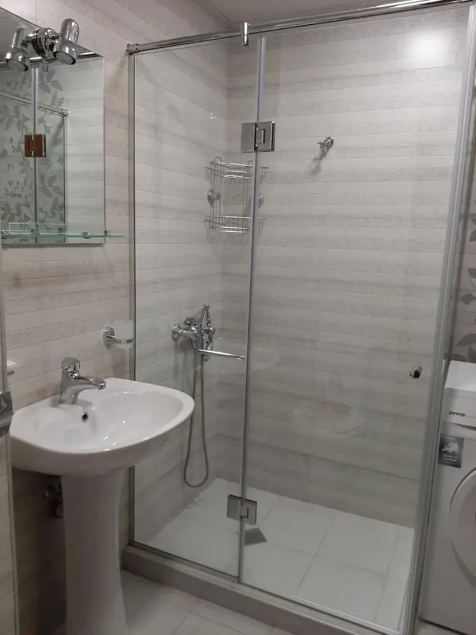 Two-Bedroom Apartment In Tbilisi 0*,